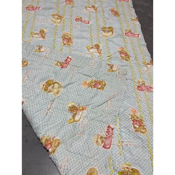 Critter Sitters, Nursery Rhymes, Baby Blanket, Mouse, Kitten, Cute Animals, Crib - Picture 3 of 5